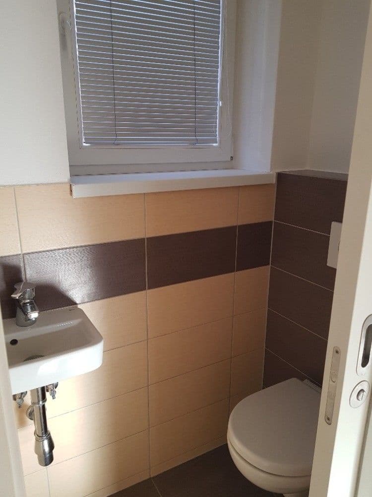 Prenájom bytu 3-izbový 100 m², Brigádnická, Brno, Jihomoravský kraj Prenájom bytu 3-izbový 100 m², Brigádnická, Brno, Jihomoravský kraj