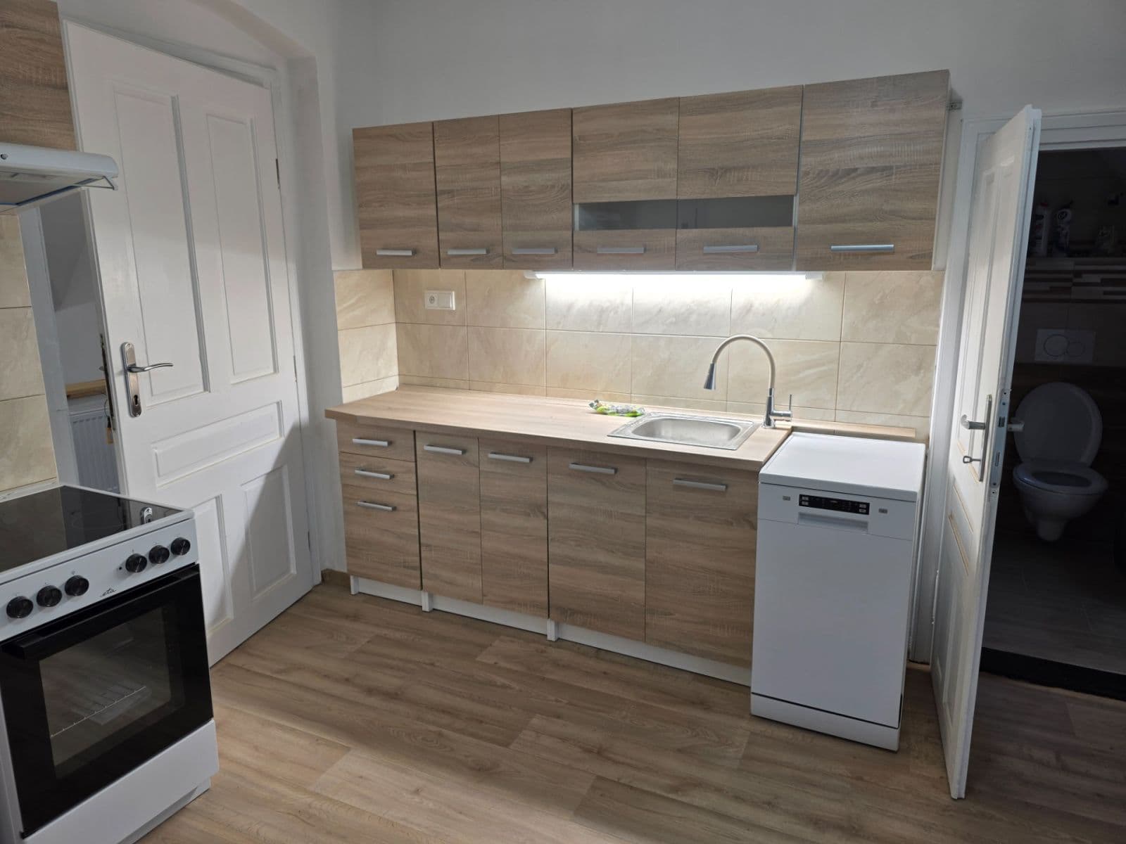 Prenájom bytu 3-izbový 60 m², Železná, Ústí nad Labem, Ústecký kraj Prenájom bytu 3-izbový 60 m², Železná, Ústí nad Labem, Ústecký kraj