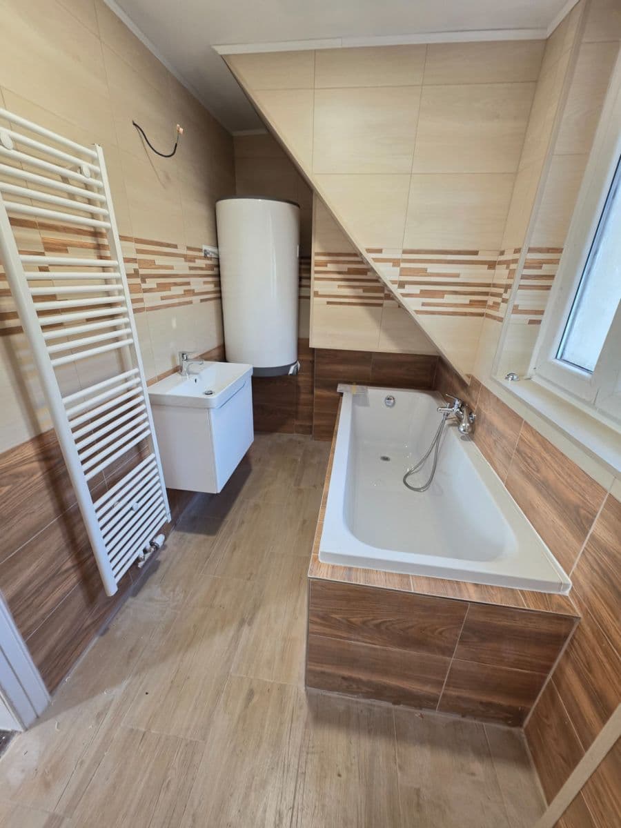 Prenájom bytu 3-izbový 60 m², Železná, Ústí nad Labem, Ústecký kraj Prenájom bytu 3-izbový 60 m², Železná, Ústí nad Labem, Ústecký kraj