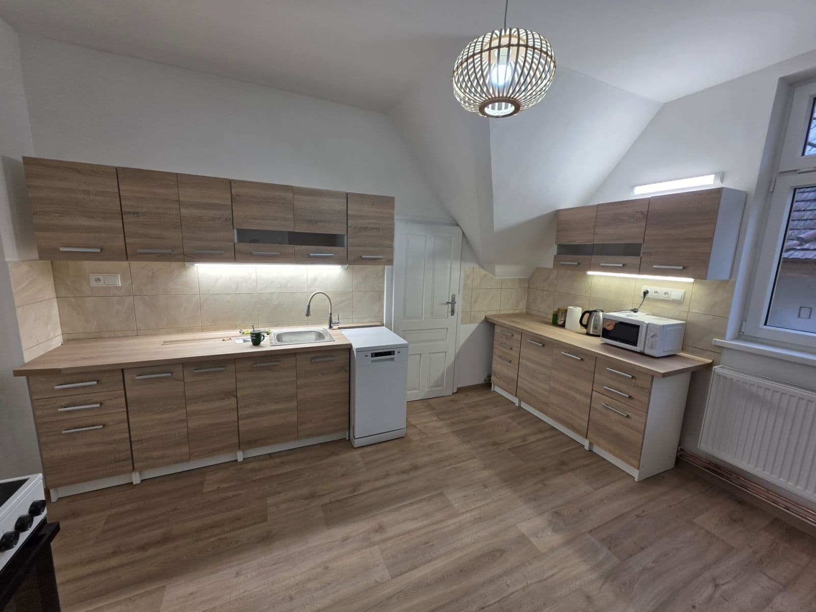 Prenájom bytu 3-izbový 60 m², Železná, Ústí nad Labem, Ústecký kraj Prenájom bytu 3-izbový 60 m², Železná, Ústí nad Labem, Ústecký kraj