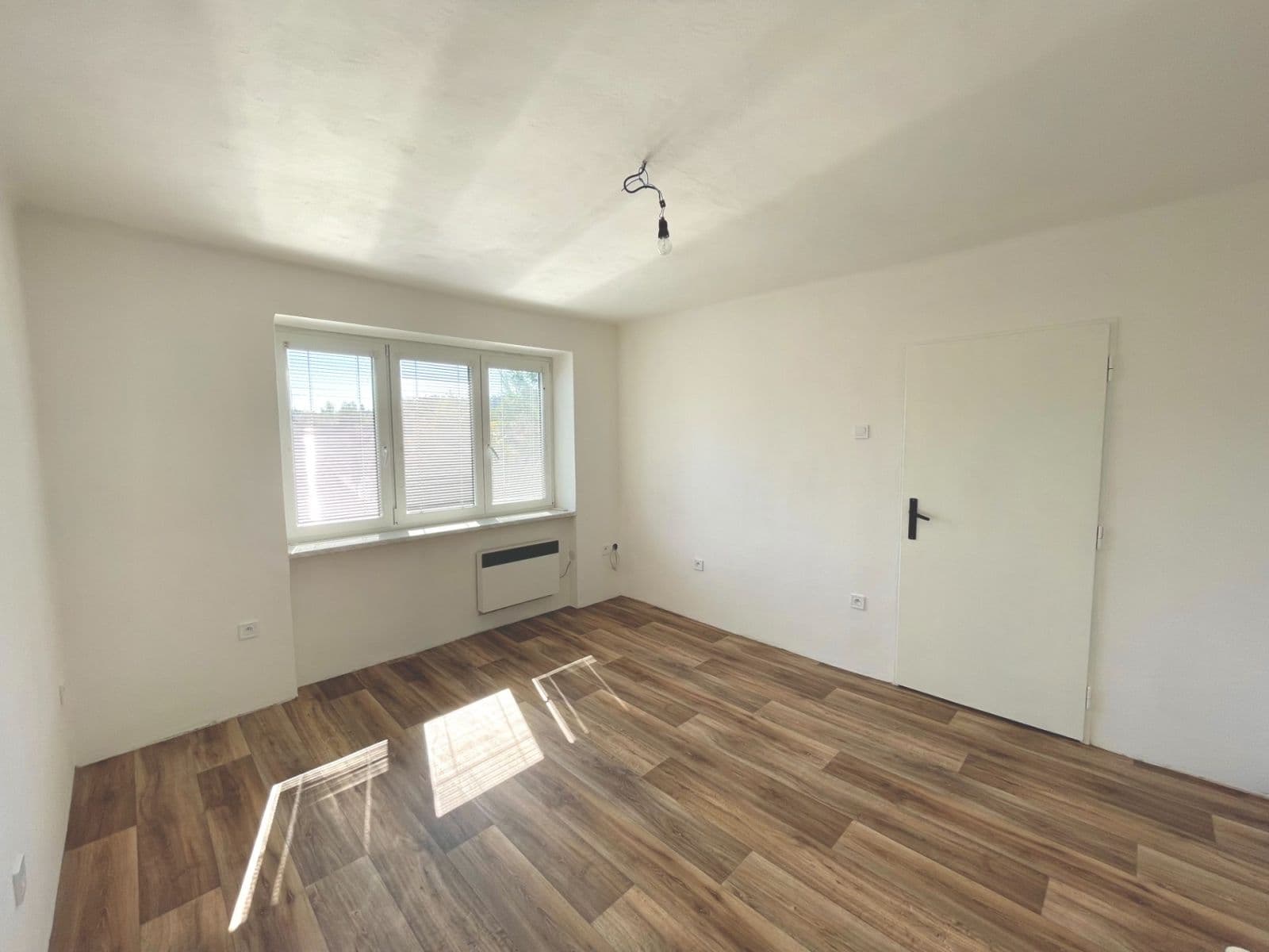 Predaj bytu 3-izbový 64 m², Za Lékárnou, Rtyně v Podkrkonoší, Královéhradecký kraj Predaj bytu 3-izbový 64 m², Za Lékárnou, Rtyně v Podkrkonoší, Královéhradecký kraj