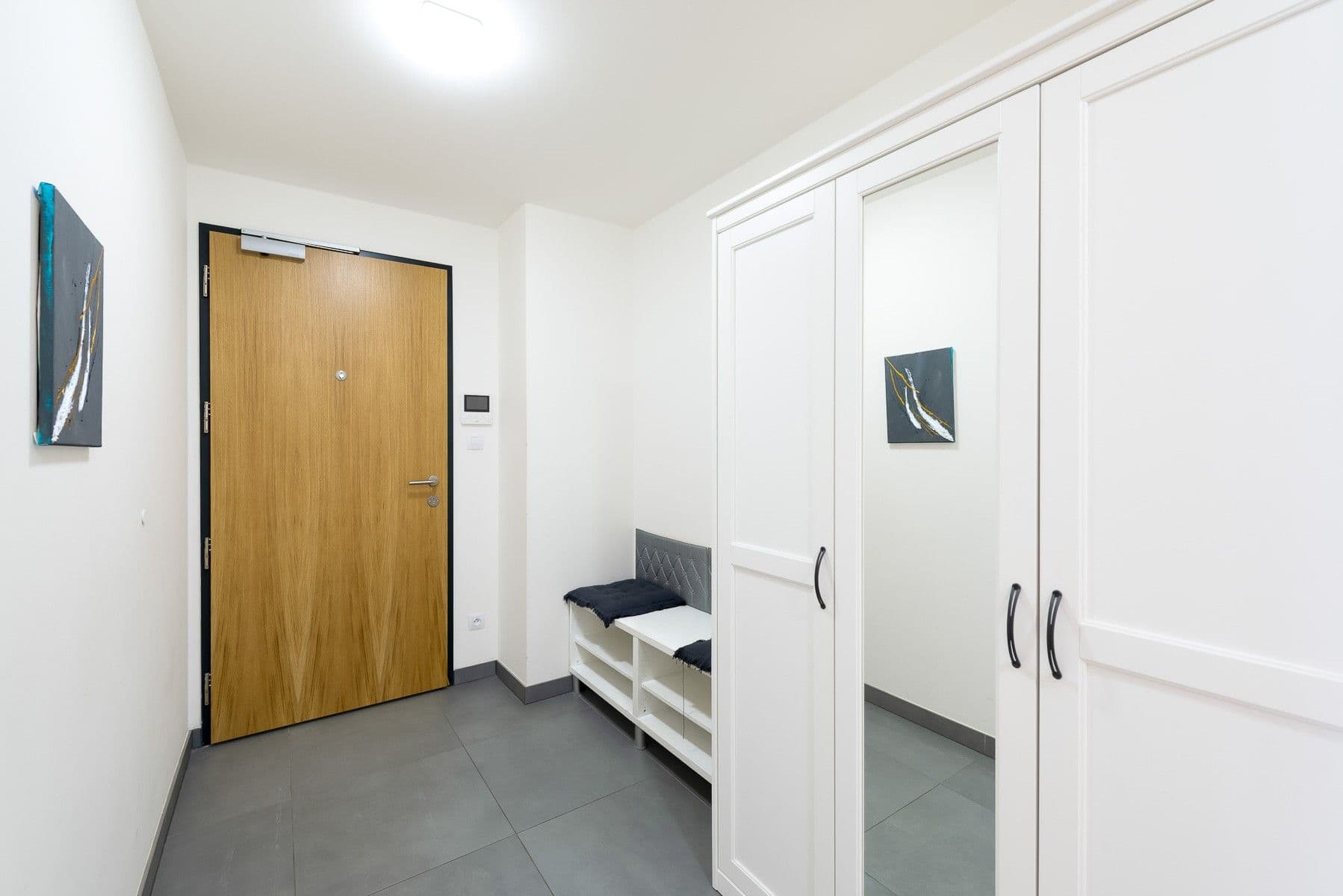 Prenájom bytu 3-izbový 81 m², Šiklové, Praha, Praha Prenájom bytu 3-izbový 81 m², Šiklové, Praha, Praha