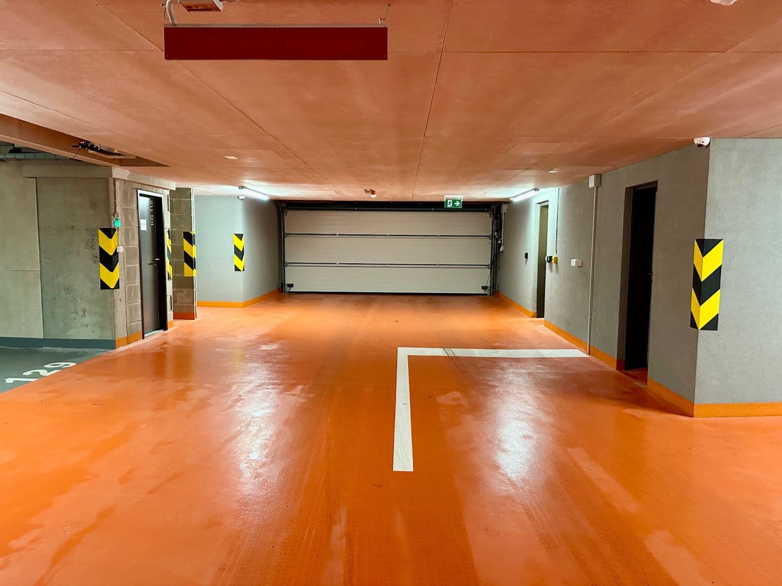 Prenájom garáže 14 m², Stočesova, Praha, Praha Prenájom garáže 14 m², Stočesova, Praha, Praha