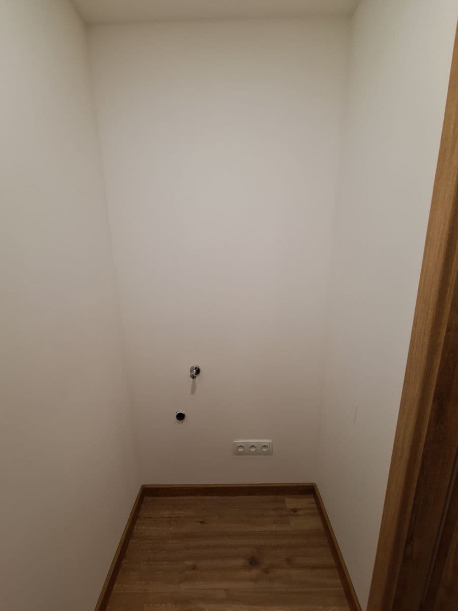 Predaj bytu 3-izbový 74 m², Janského, Praha, Praha Predaj bytu 3-izbový 74 m², Janského, Praha, Praha
