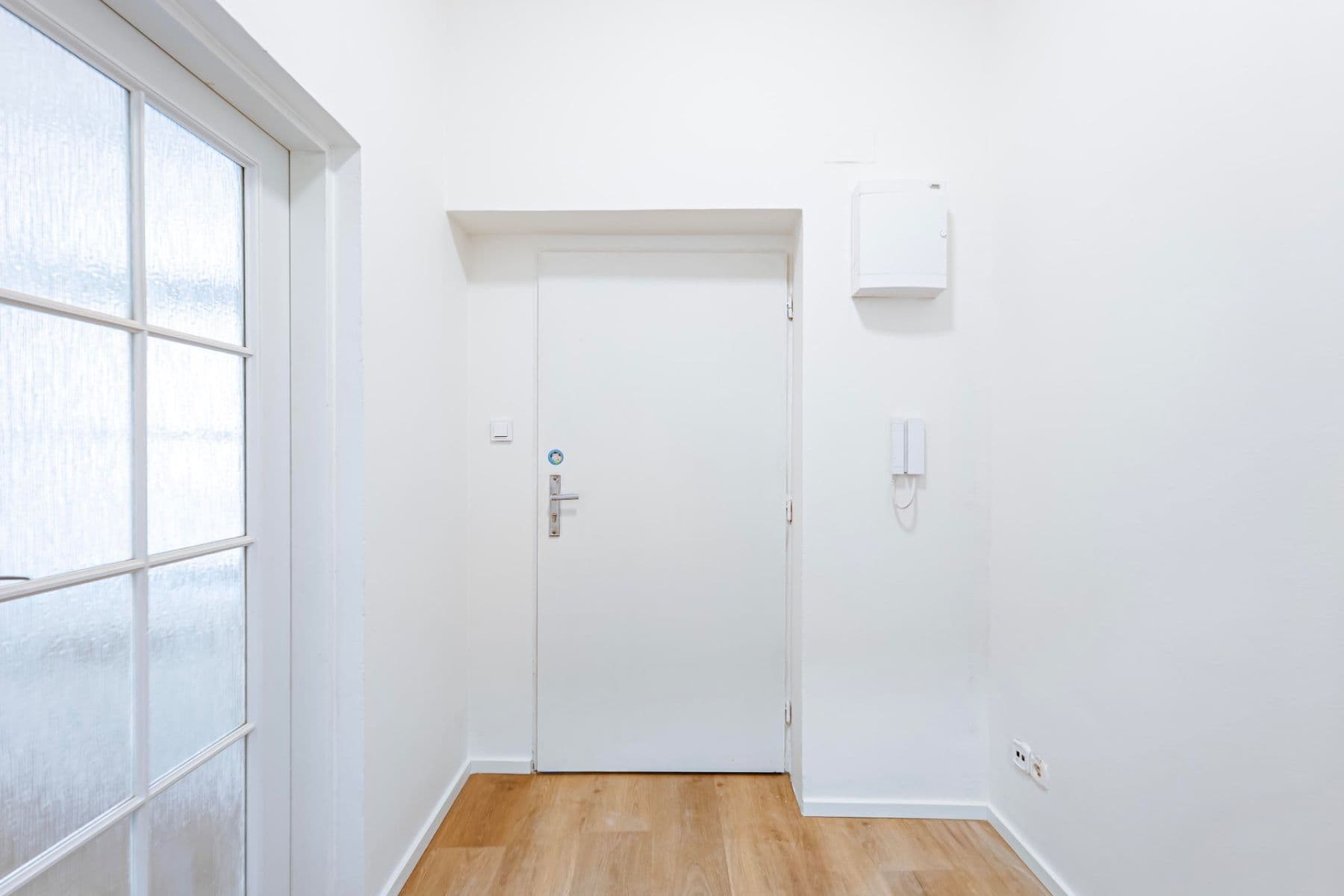 Prenájom bytu 1-izbový 26 m², U Kublova, Praha, Praha Prenájom bytu 1-izbový 26 m², U Kublova, Praha, Praha