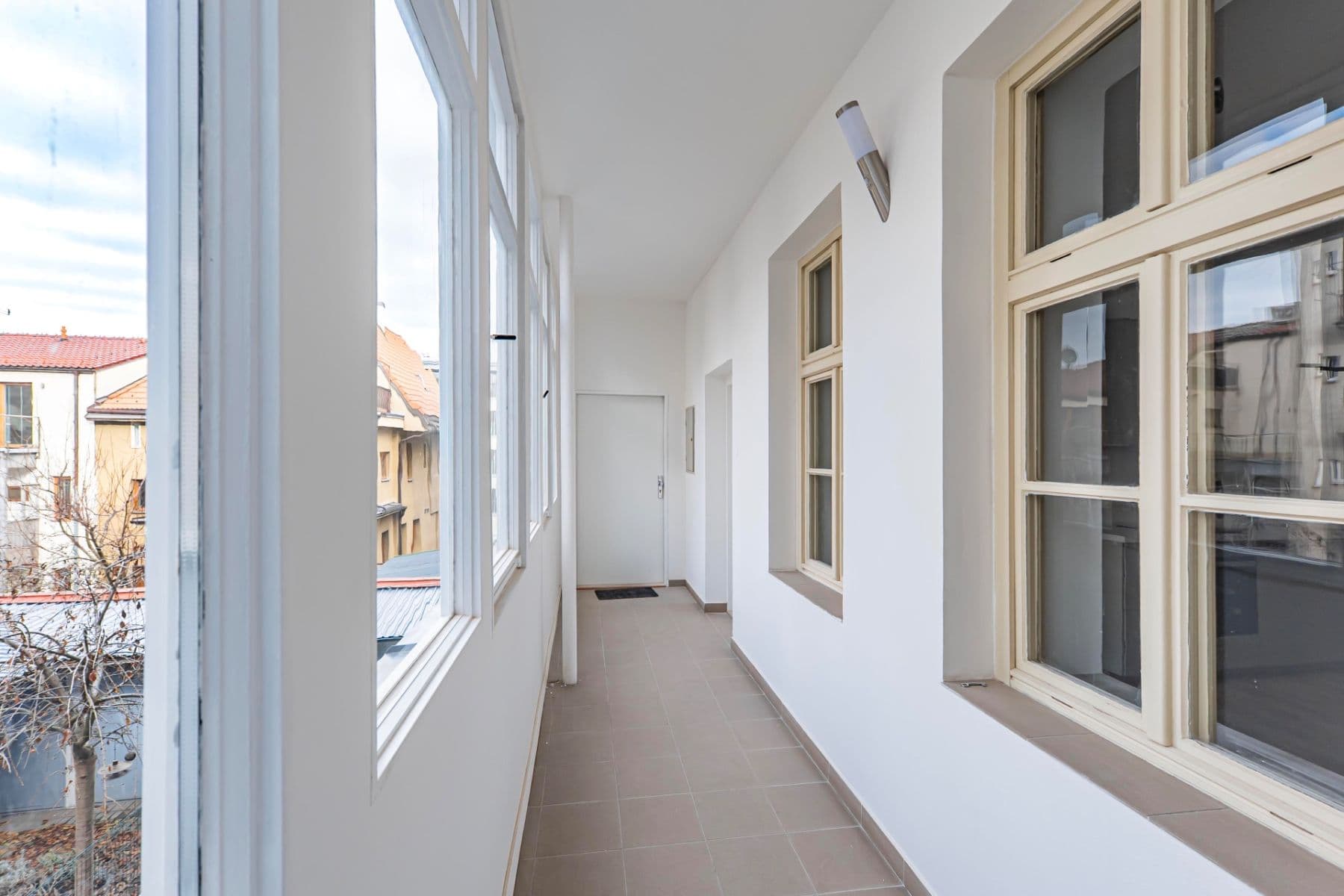 Prenájom bytu 1-izbový 26 m², U Kublova, Praha, Praha Prenájom bytu 1-izbový 26 m², U Kublova, Praha, Praha