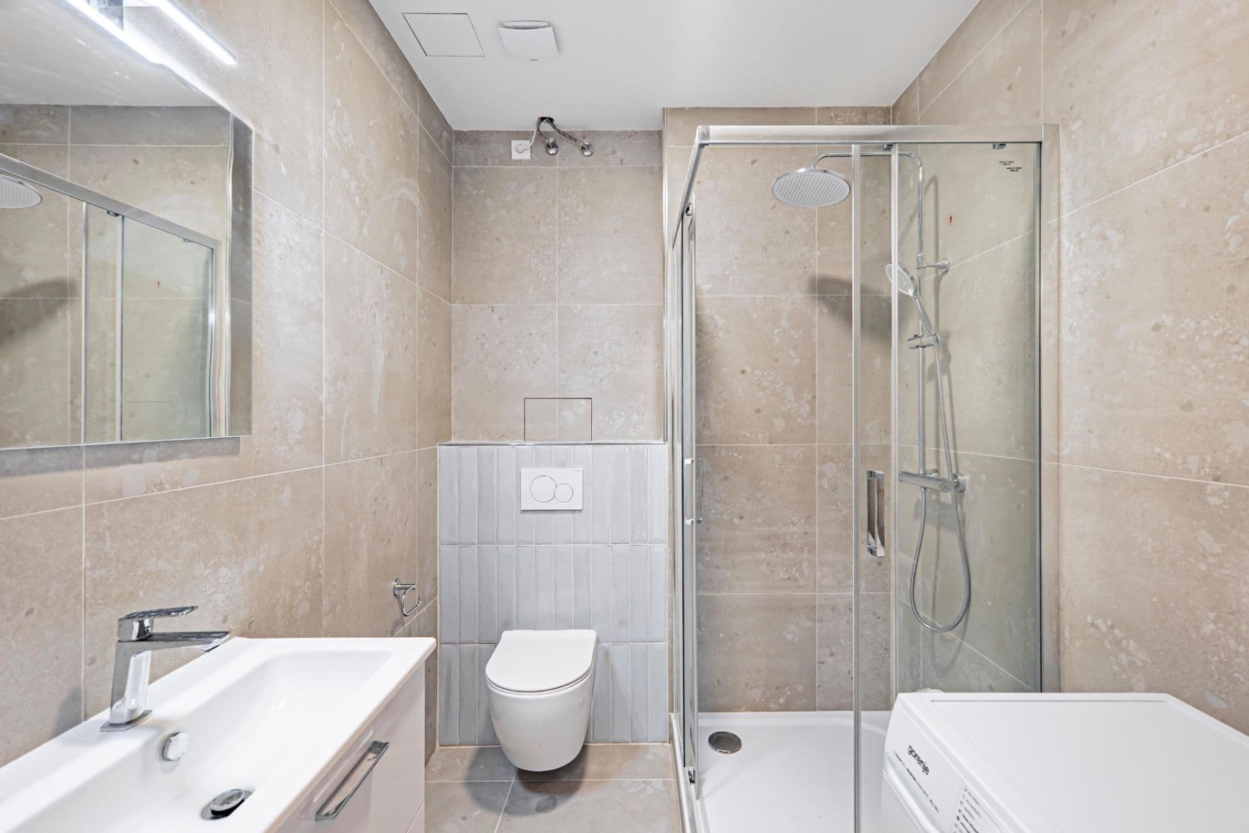 Prenájom bytu 1-izbový 26 m², U Kublova, Praha, Praha Prenájom bytu 1-izbový 26 m², U Kublova, Praha, Praha