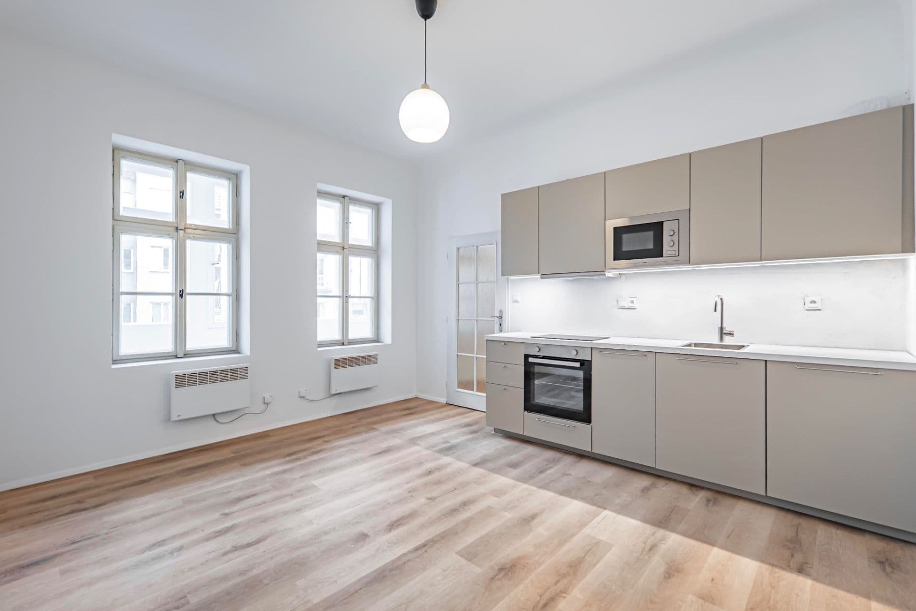 Prenájom bytu 1-izbový 26 m², U Kublova, Praha, Praha Prenájom bytu 1-izbový 26 m², U Kublova, Praha, Praha