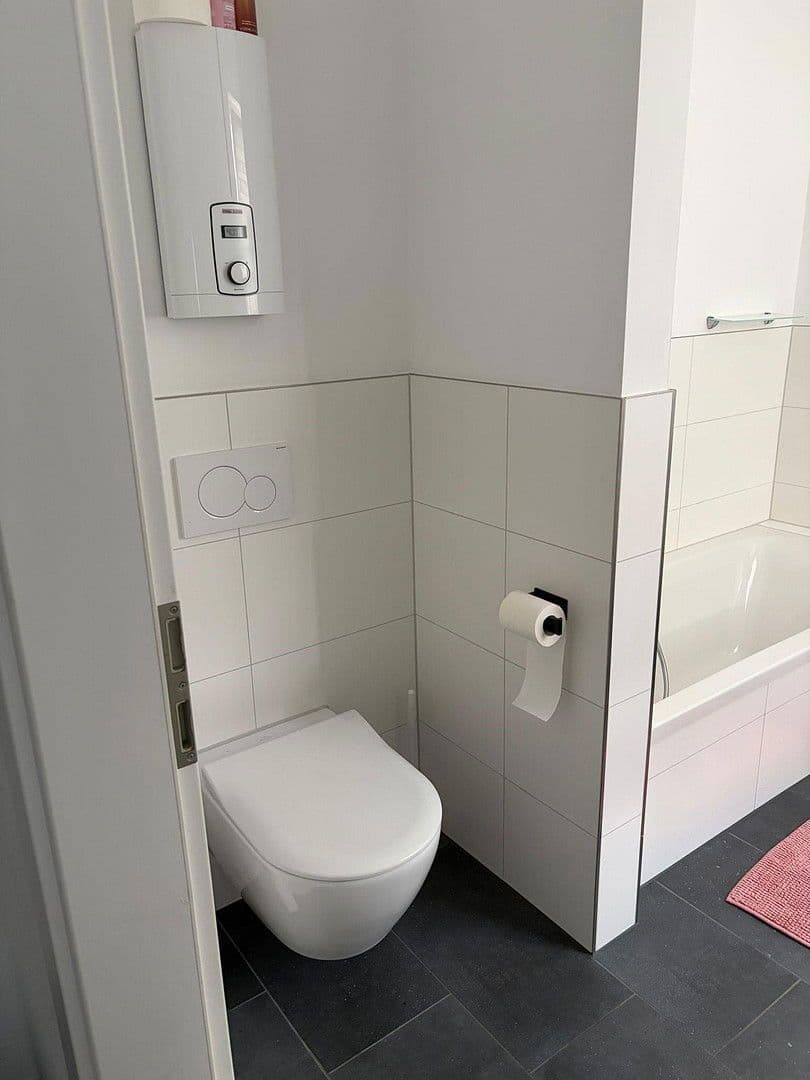 Prenájom bytu 3-izbový 94 m², Bonner Str. 103, Erftstadt, Severné Porýnie - Westfálsko Prenájom bytu 3-izbový 94 m², Bonner Str. 103, Erftstadt, Severné Porýnie - Westfálsko