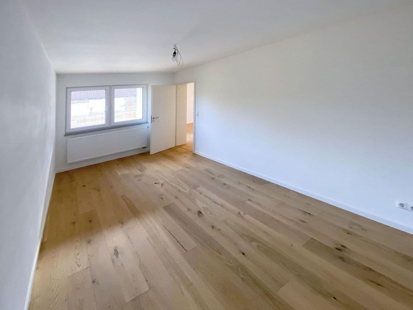 Predaj domu 256 m², pozemek 510 m², Konditorgaßl 4, Ruhmannsfelden, Bavorsko Predaj domu 256 m², pozemek 510 m², Konditorgaßl 4, Ruhmannsfelden, Bavorsko