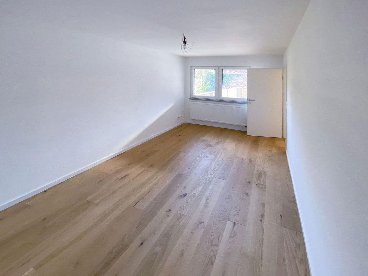 Predaj domu 256 m², pozemek 510 m², Konditorgaßl 4, Ruhmannsfelden, Bavorsko Predaj domu 256 m², pozemek 510 m², Konditorgaßl 4, Ruhmannsfelden, Bavorsko