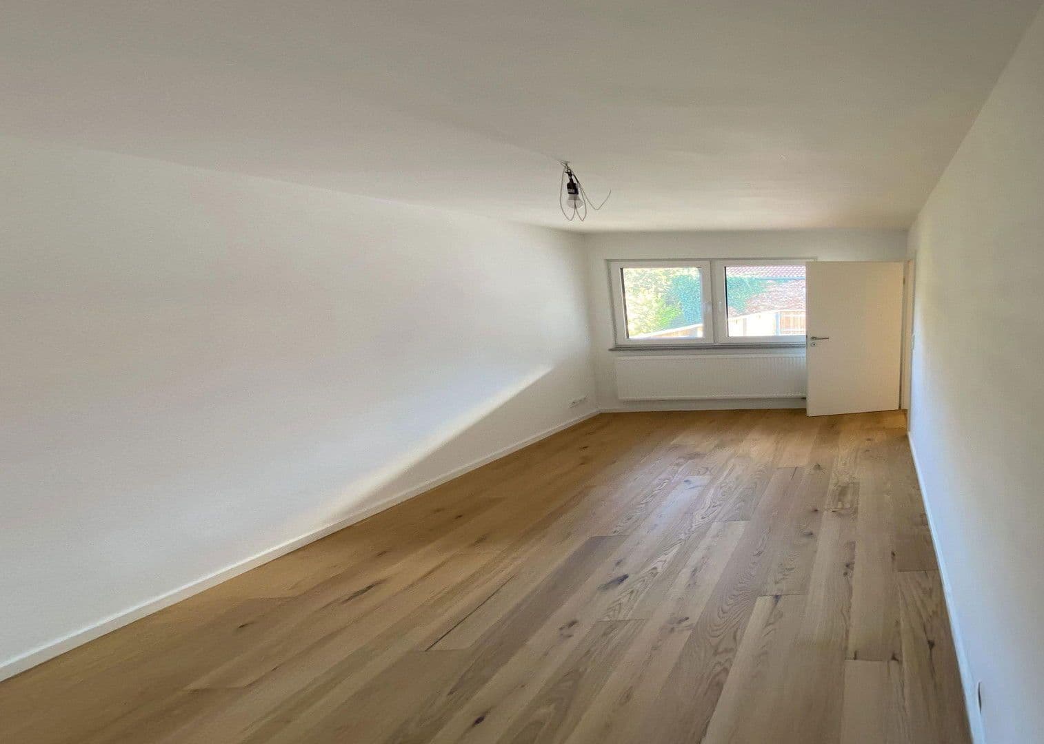 Predaj domu 256 m², pozemek 510 m², Konditorgaßl 4, Ruhmannsfelden, Bavorsko Predaj domu 256 m², pozemek 510 m², Konditorgaßl 4, Ruhmannsfelden, Bavorsko