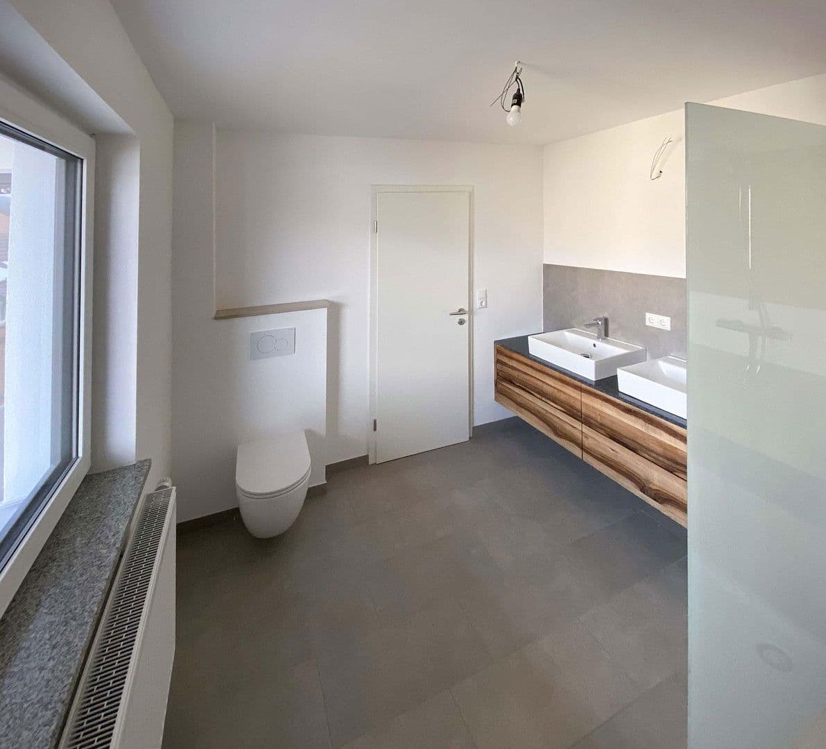 Predaj domu 256 m², pozemek 510 m², Konditorgaßl 4, Ruhmannsfelden, Bavorsko Predaj domu 256 m², pozemek 510 m², Konditorgaßl 4, Ruhmannsfelden, Bavorsko