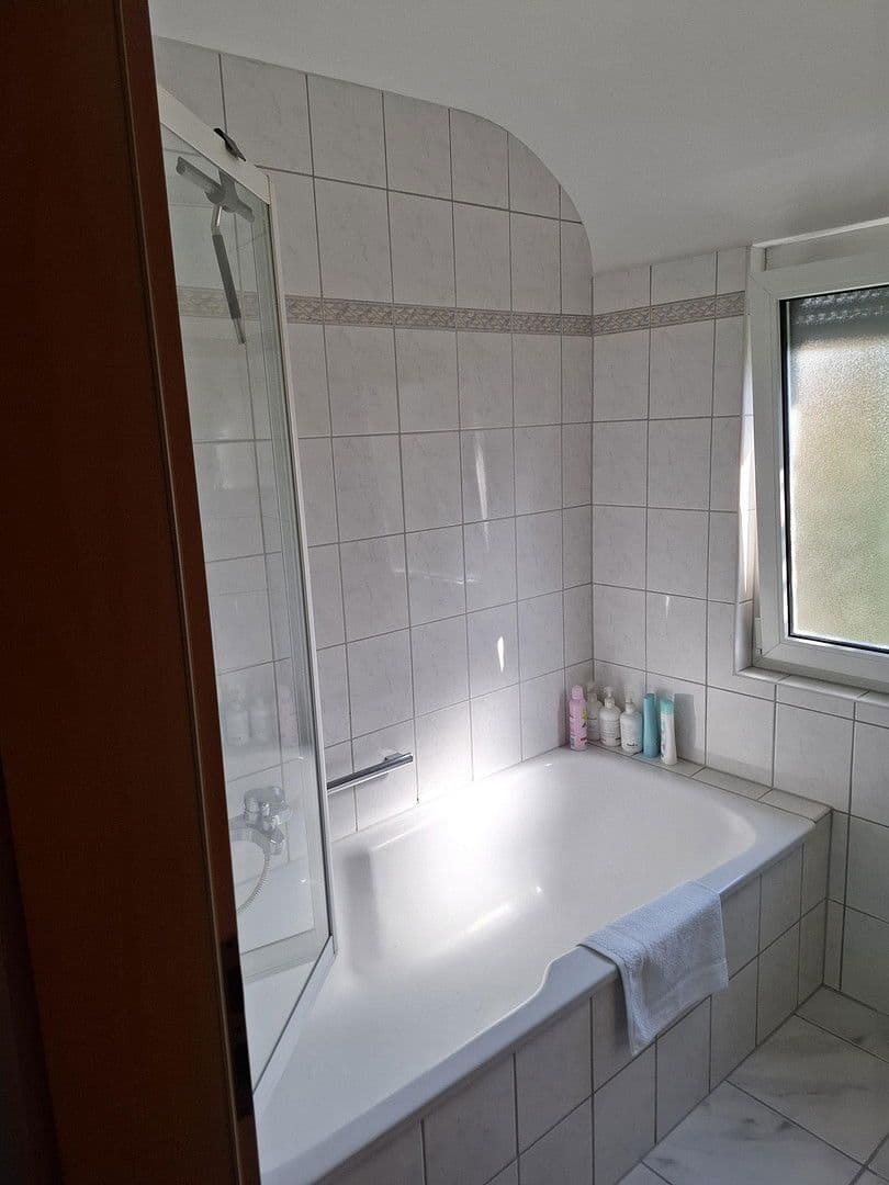 Prenájom bytu 3-izbový 62 m², Stuttgart, Bádensko-Wurttembersko Prenájom bytu 3-izbový 62 m², Stuttgart, Bádensko-Wurttembersko