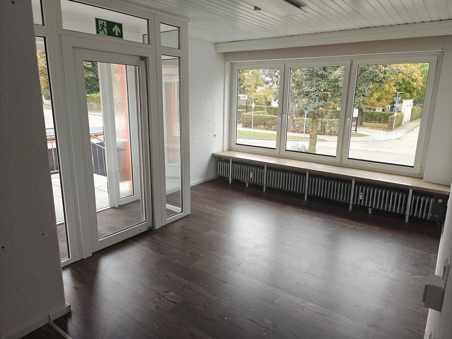 Prenájom kancelárie 240 m², Anbacherstr. 26, Gunzenhausen, Bavorsko Prenájom kancelárie 240 m², Anbacherstr. 26, Gunzenhausen, Bavorsko