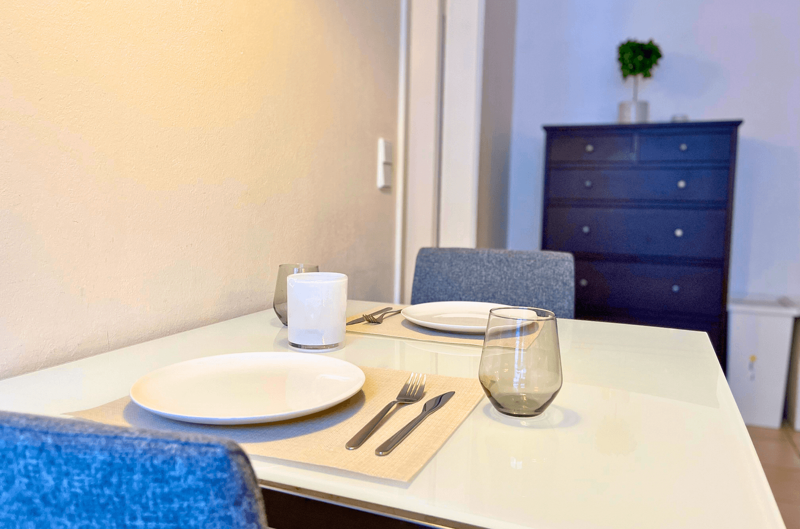 Prenájom bytu 2-izbový 73 m², Schillerstraße 7A, Berlin, Berlín Prenájom bytu 2-izbový 73 m², Schillerstraße 7A, Berlin, Berlín