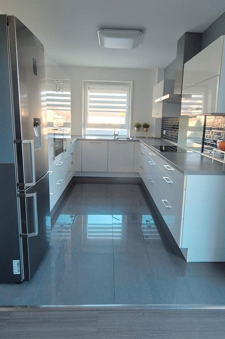 Predaj bytu 3-izbový 101 m², Ludwigshafen am Rhein, Porýnie-Falcko Predaj bytu 3-izbový 101 m², Ludwigshafen am Rhein, Porýnie-Falcko