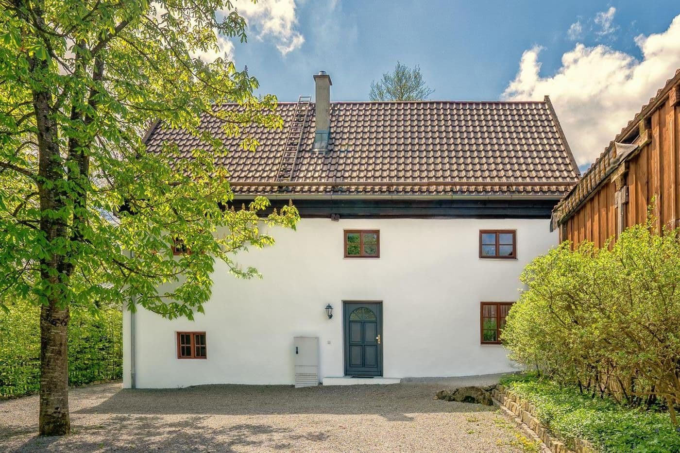 Predaj domu 130 m², pozemek 2.678 m², Manthalstr. 2, Berg, Bavorsko Predaj domu 130 m², pozemek 2.678 m², Manthalstr. 2, Berg, Bavorsko