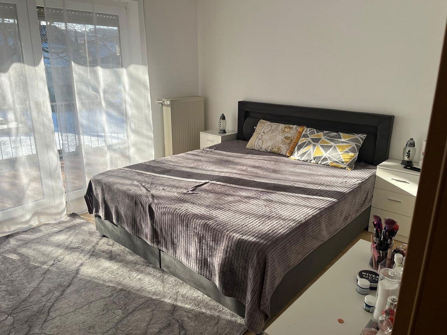 Prenájom bytu 3-izbový 85 m², Am Vogelsang 11a, Bornheim, Porýnie-Falcko Prenájom bytu 3-izbový 85 m², Am Vogelsang 11a, Bornheim, Porýnie-Falcko