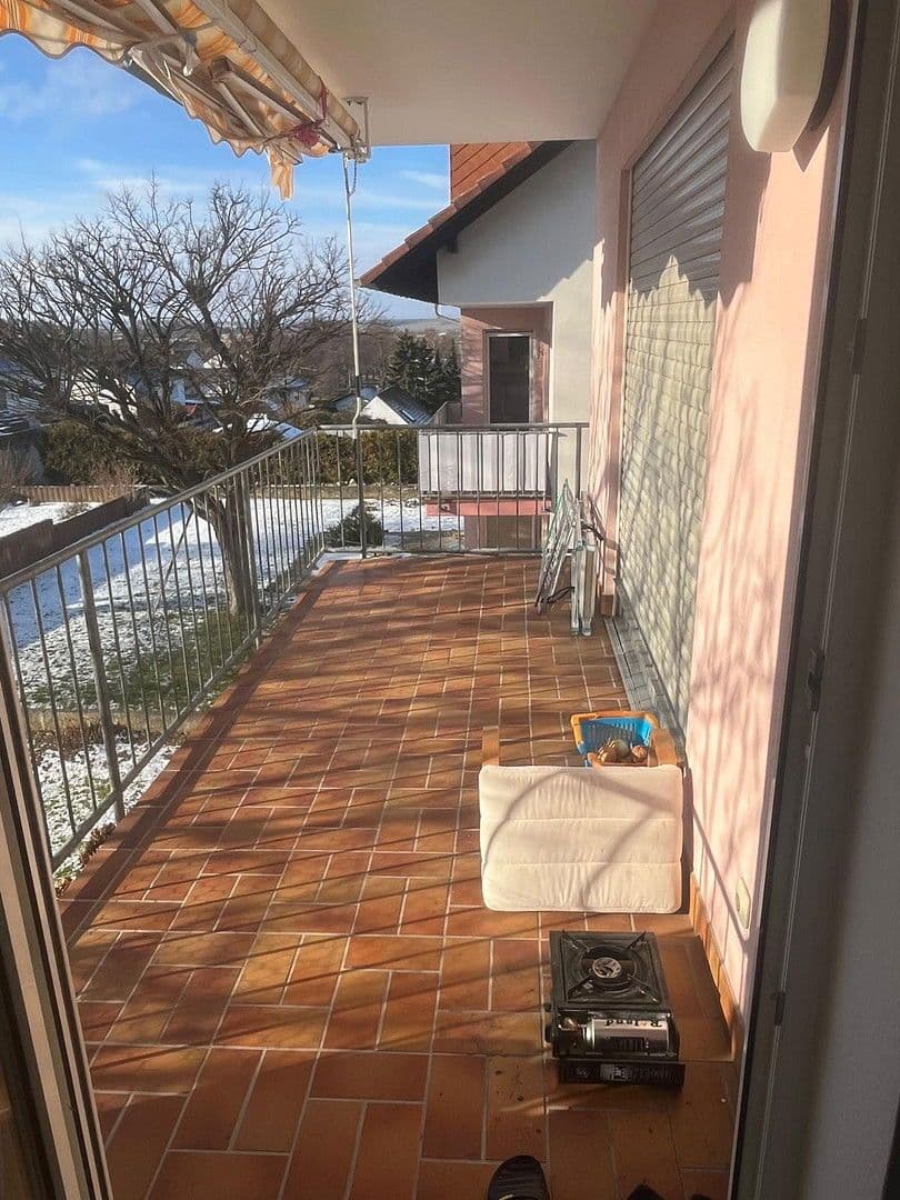 Prenájom bytu 3-izbový 85 m², Am Vogelsang 11a, Bornheim, Porýnie-Falcko Prenájom bytu 3-izbový 85 m², Am Vogelsang 11a, Bornheim, Porýnie-Falcko