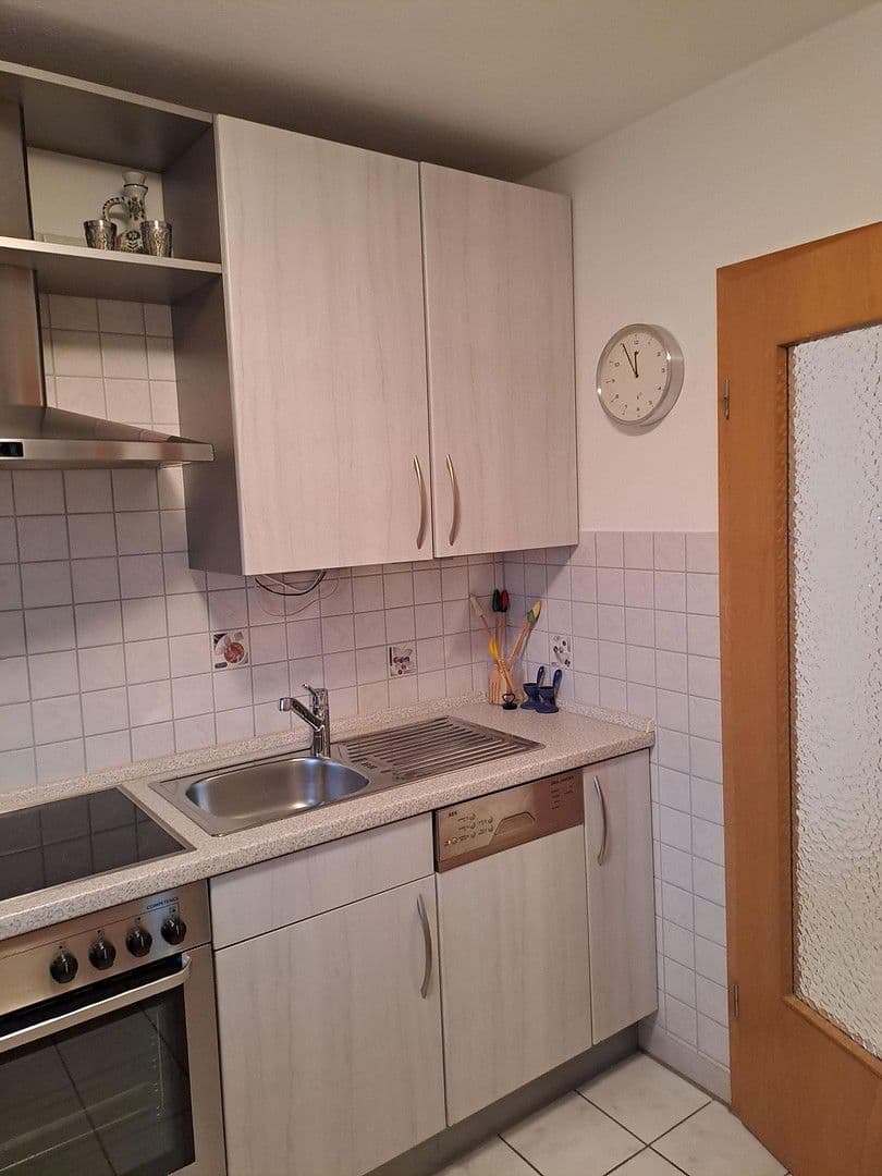 Prenájom bytu 4-izbový 90 m², Adelsdorf, Bavorsko Prenájom bytu 4-izbový 90 m², Adelsdorf, Bavorsko