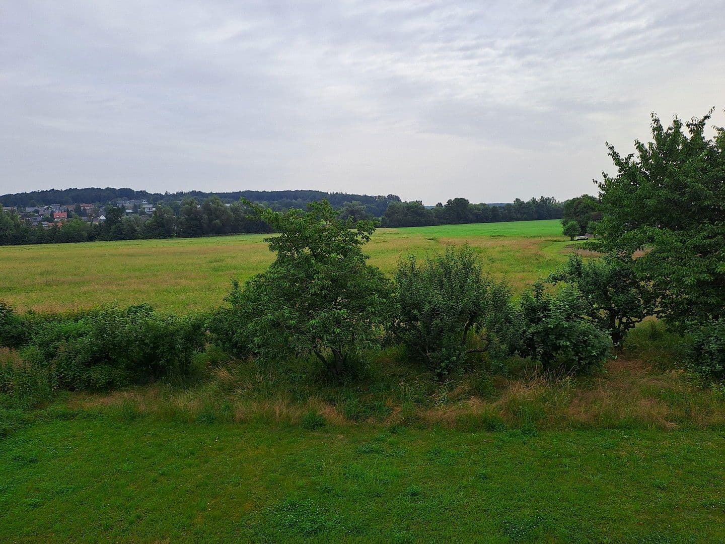 Prenájom bytu 4-izbový 90 m², Adelsdorf, Bavorsko Prenájom bytu 4-izbový 90 m², Adelsdorf, Bavorsko