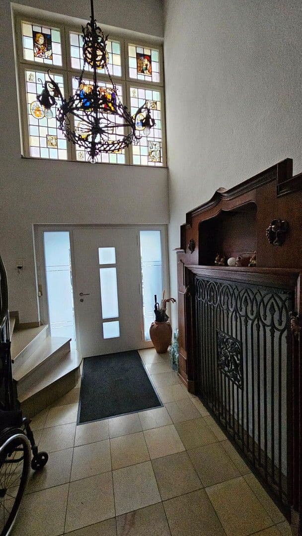 Prenájom bytu 3-izbový 107 m², Köln, Severné Porýnie - Westfálsko Prenájom bytu 3-izbový 107 m², Köln, Severné Porýnie - Westfálsko