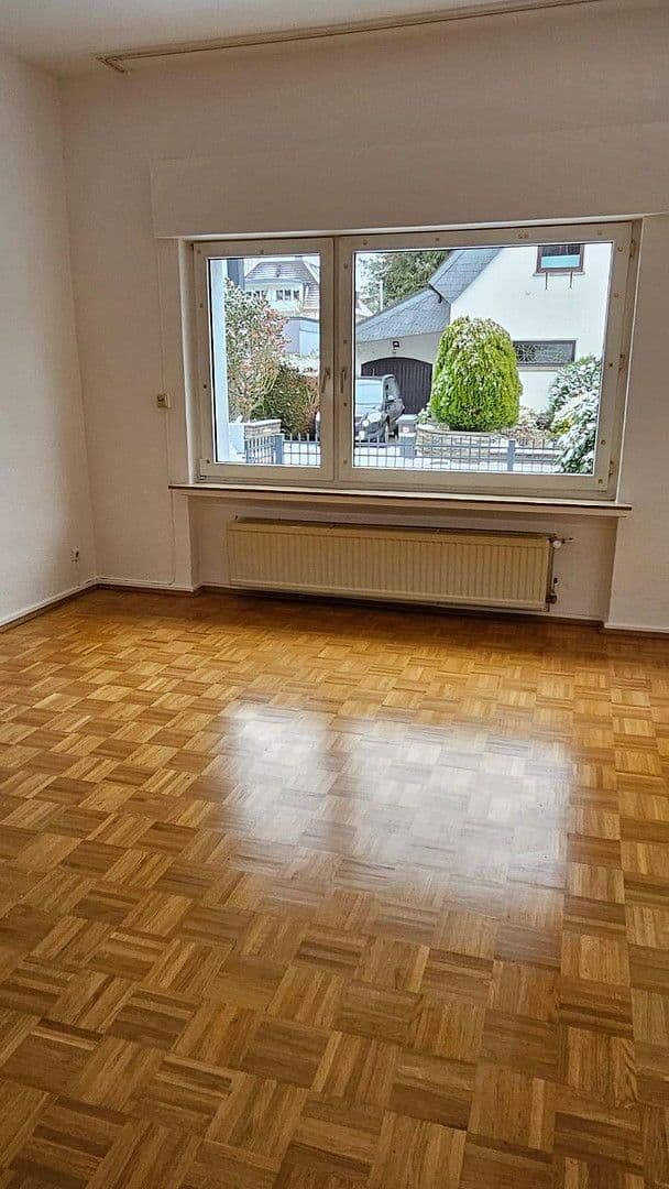 Prenájom bytu 3-izbový 107 m², Köln, Severné Porýnie - Westfálsko Prenájom bytu 3-izbový 107 m², Köln, Severné Porýnie - Westfálsko
