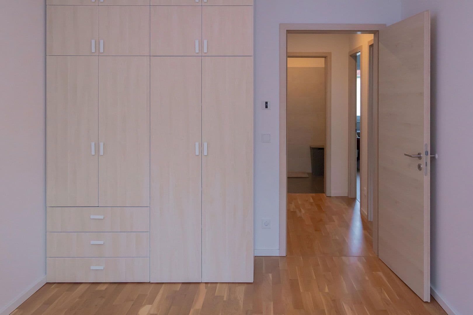 Predaj domu 157 m², pozemek 235 m², Berlin, Berlín Predaj domu 157 m², pozemek 235 m², Berlin, Berlín