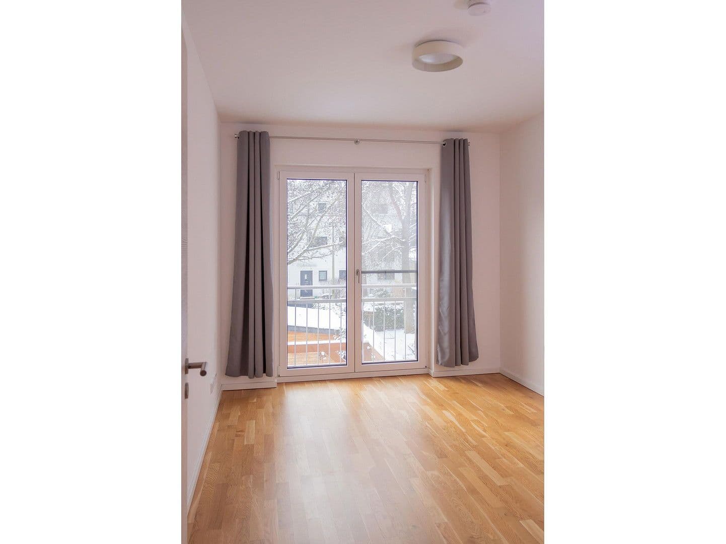 Predaj domu 157 m², pozemek 235 m², Berlin, Berlín Predaj domu 157 m², pozemek 235 m², Berlin, Berlín