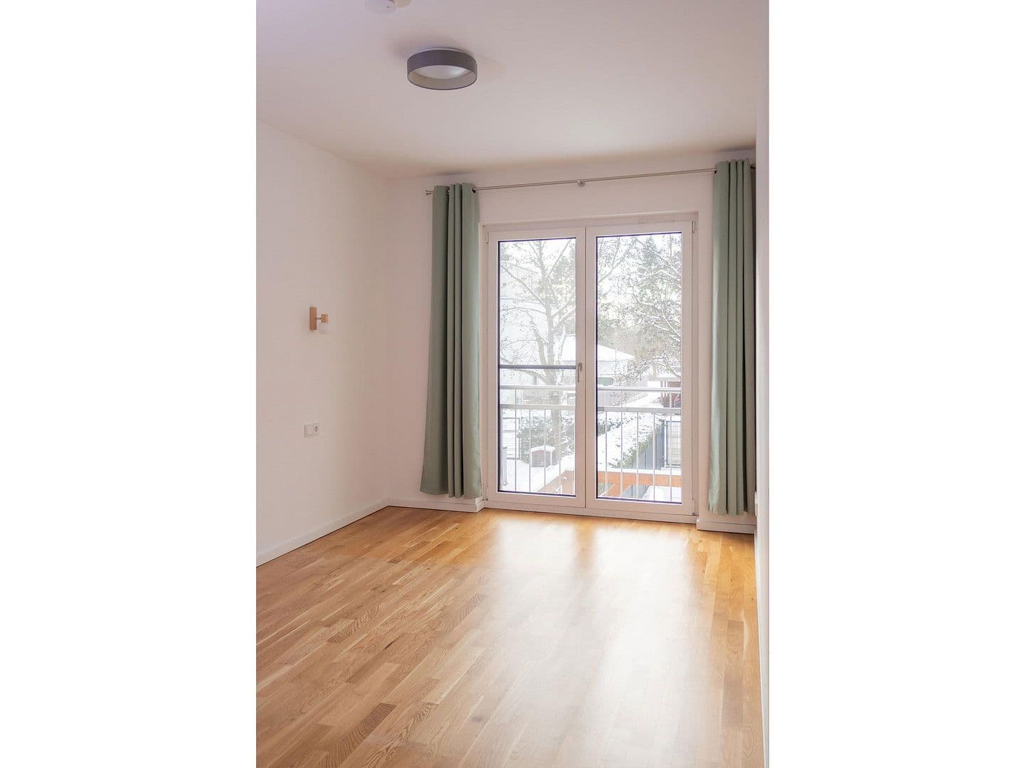 Predaj domu 157 m², pozemek 235 m², Berlin, Berlín Predaj domu 157 m², pozemek 235 m², Berlin, Berlín