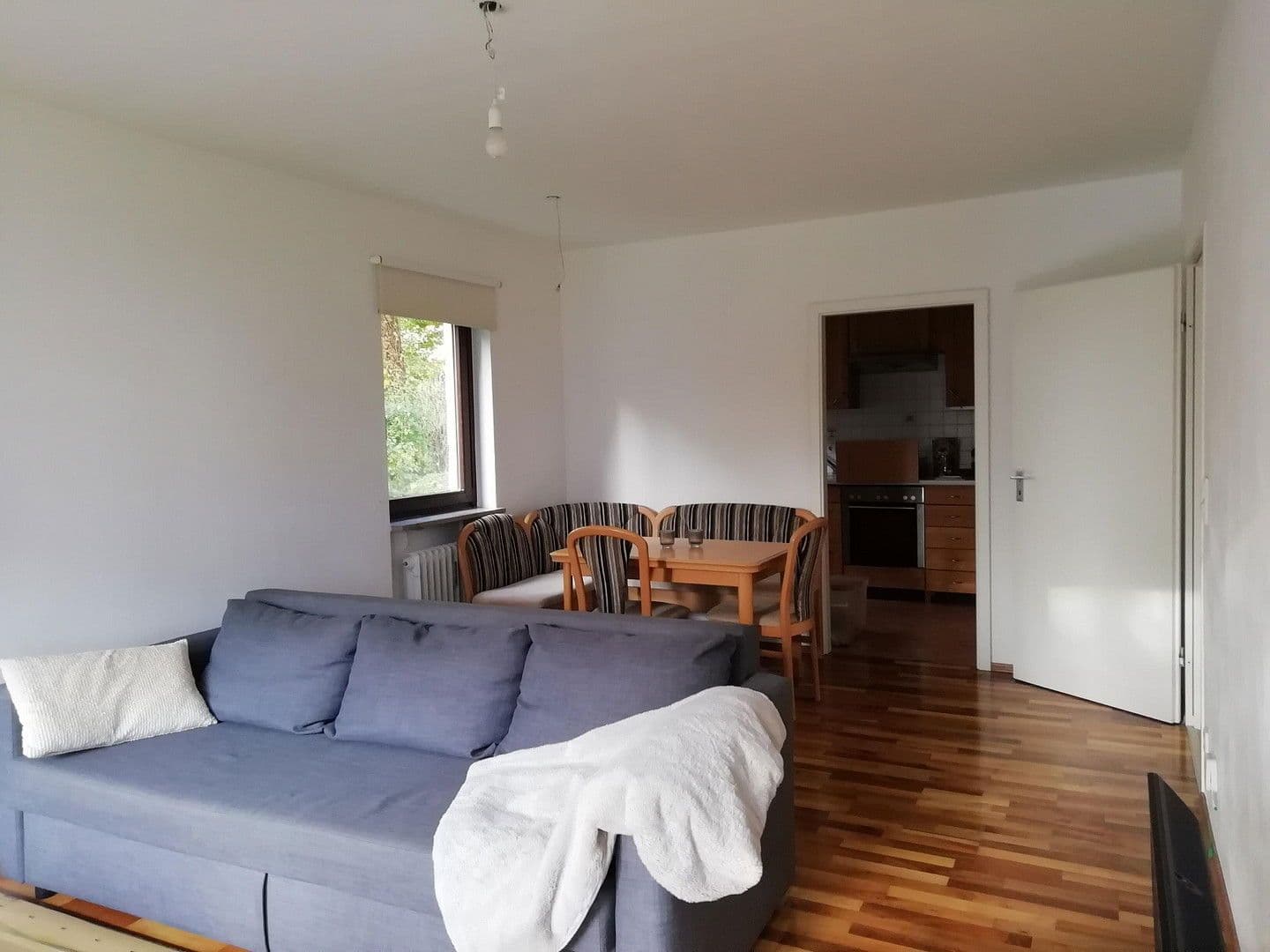 Prenájom bytu 3-izbový 74 m², Unterhaching, Bavorsko Prenájom bytu 3-izbový 74 m², Unterhaching, Bavorsko