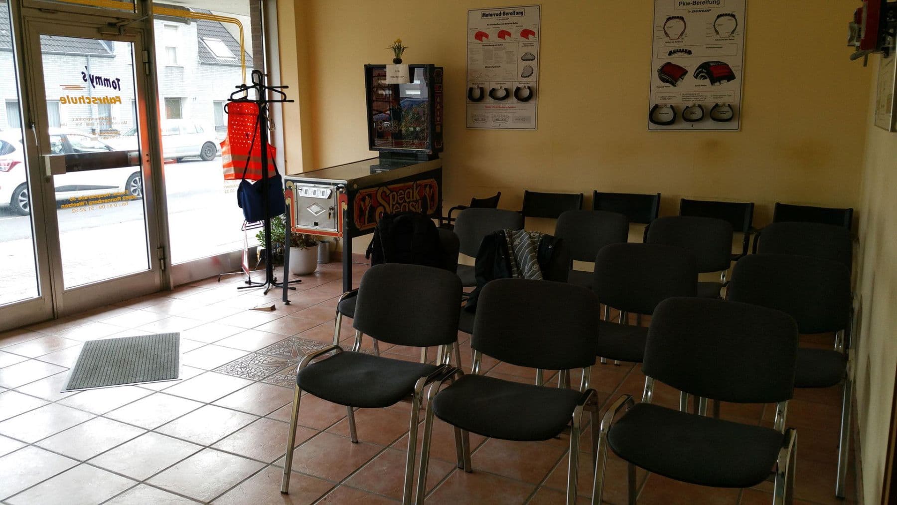 Prenájom nebytového priestoru 40 m², Hauptstr. 30, Ronnenberg, Dolné Sasko Prenájom nebytového priestoru 40 m², Hauptstr. 30, Ronnenberg, Dolné Sasko