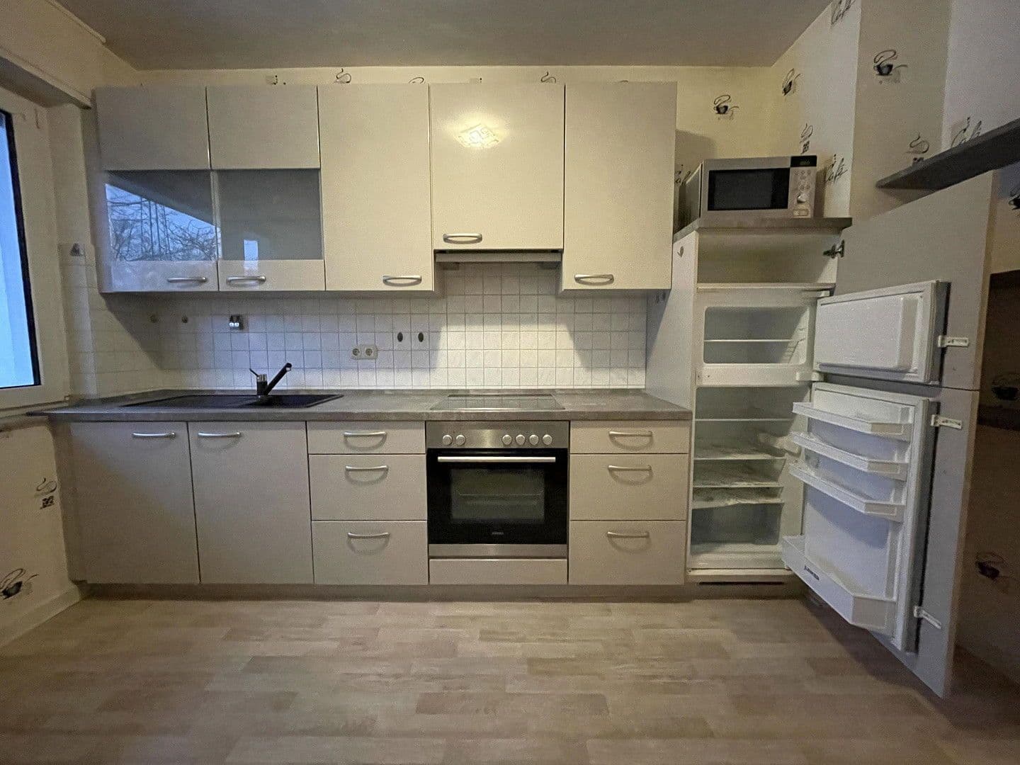 Prenájom bytu 2-izbový 53 m², Dellwiger Str. 31, Essen, Severné Porýnie - Westfálsko Prenájom bytu 2-izbový 53 m², Dellwiger Str. 31, Essen, Severné Porýnie - Westfálsko