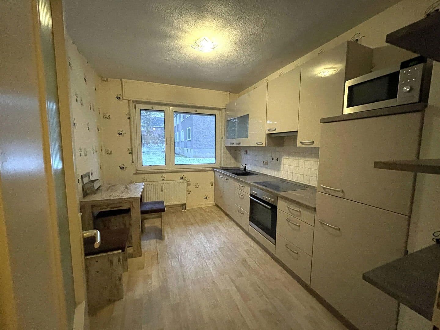 Prenájom bytu 2-izbový 53 m², Dellwiger Str. 31, Essen, Severné Porýnie - Westfálsko Prenájom bytu 2-izbový 53 m², Dellwiger Str. 31, Essen, Severné Porýnie - Westfálsko