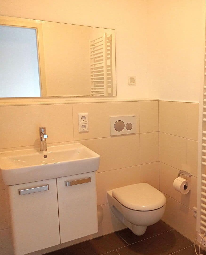 Prenájom bytu 1-izbový 35 m², Bossestr. 7, Berlin, Berlín Prenájom bytu 1-izbový 35 m², Bossestr. 7, Berlin, Berlín