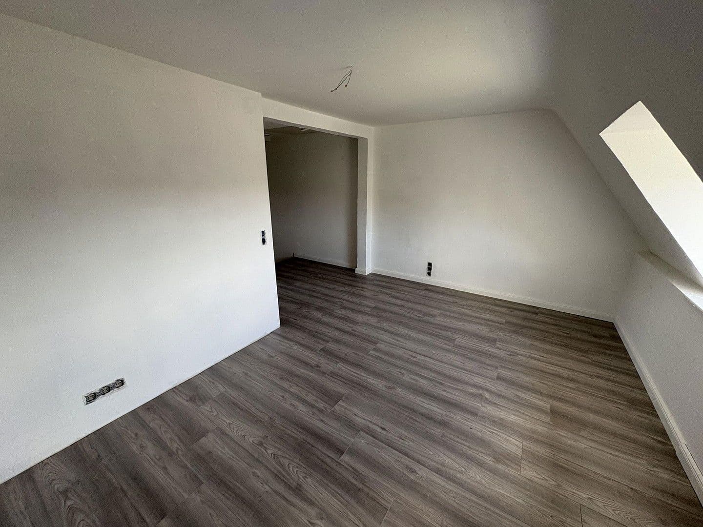 Predaj domu 89 m², pozemek 179 m², Stade, Dolné Sasko Predaj domu 89 m², pozemek 179 m², Stade, Dolné Sasko