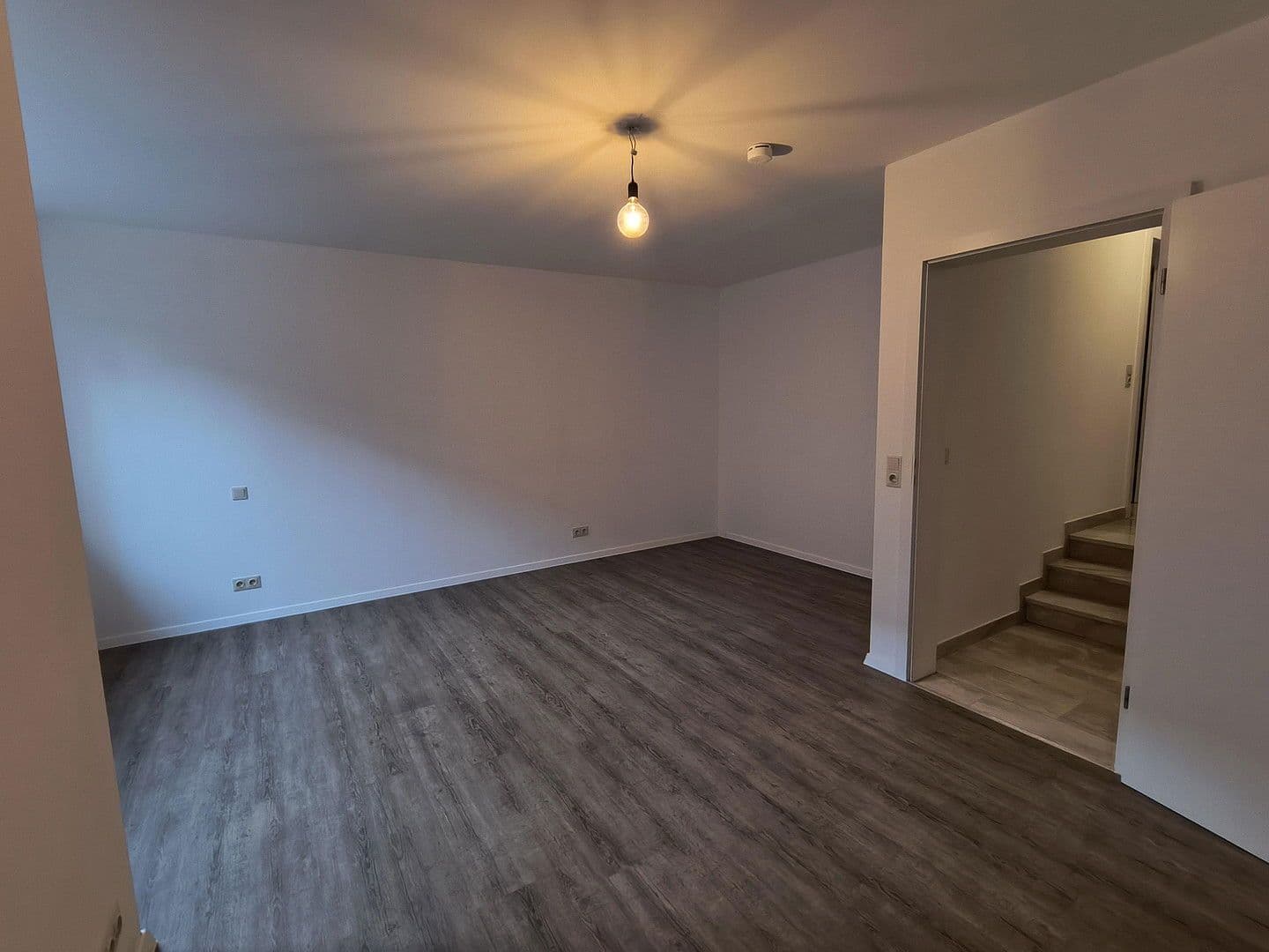 Predaj bytu 2-izbový 91 m², Mainz, Porýnie-Falcko Predaj bytu 2-izbový 91 m², Mainz, Porýnie-Falcko