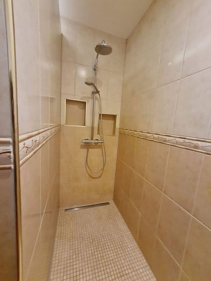 Predaj domu 151 m², pozemek 350 m², Hamburg, Hamburg Predaj domu 151 m², pozemek 350 m², Hamburg, Hamburg