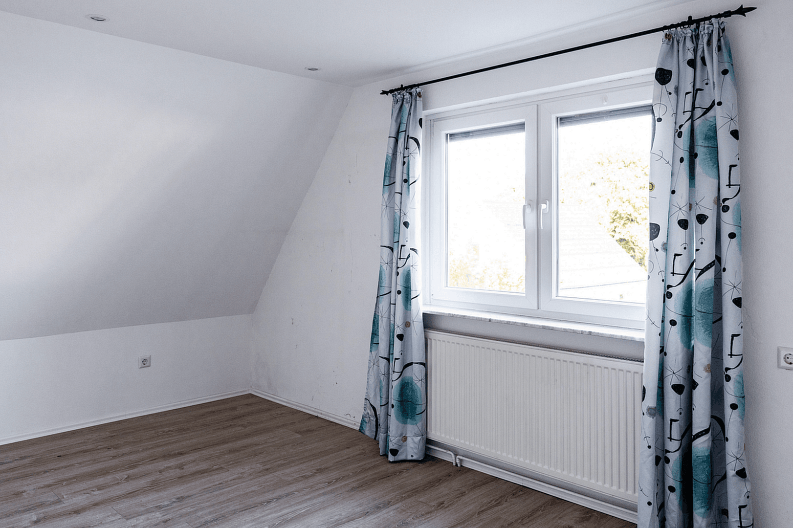 Predaj domu 87 m², pozemek 568 m², Bremerhaven, Brémy Predaj domu 87 m², pozemek 568 m², Bremerhaven, Brémy