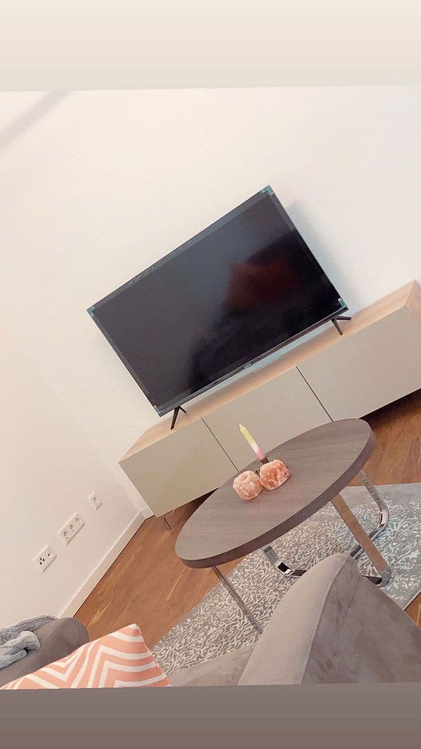 Prenájom bytu 2-izbový 67 m², Berlin, Berlín Prenájom bytu 2-izbový 67 m², Berlin, Berlín