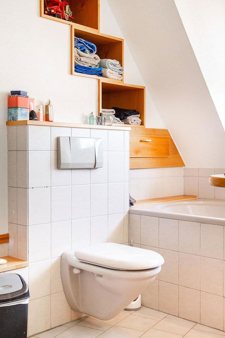 Prenájom bytu 2-izbový 90 m², Wehr, Bádensko-Wurttembersko Prenájom bytu 2-izbový 90 m², Wehr, Bádensko-Wurttembersko