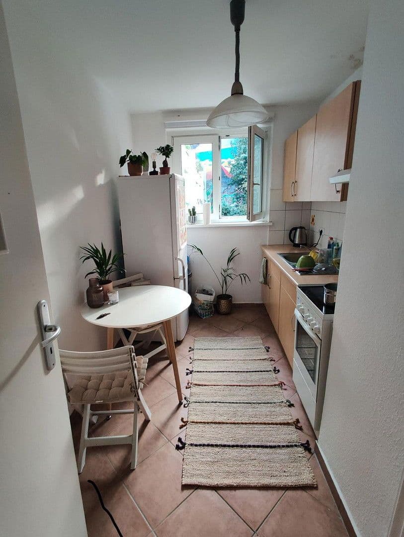 Prenájom bytu 15 m², Treptower Str. 64, Berlin, Berlín Prenájom bytu 15 m², Treptower Str. 64, Berlin, Berlín