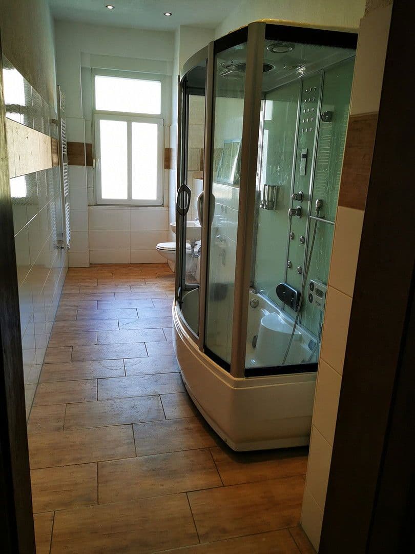 Prenájom bytu 2-izbový 84 m², Krukenbergstraße 1, Halle, Sasko-Anhaltsko Prenájom bytu 2-izbový 84 m², Krukenbergstraße 1, Halle, Sasko-Anhaltsko