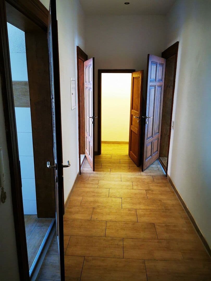 Prenájom bytu 2-izbový 84 m², Krukenbergstraße 1, Halle, Sasko-Anhaltsko Prenájom bytu 2-izbový 84 m², Krukenbergstraße 1, Halle, Sasko-Anhaltsko