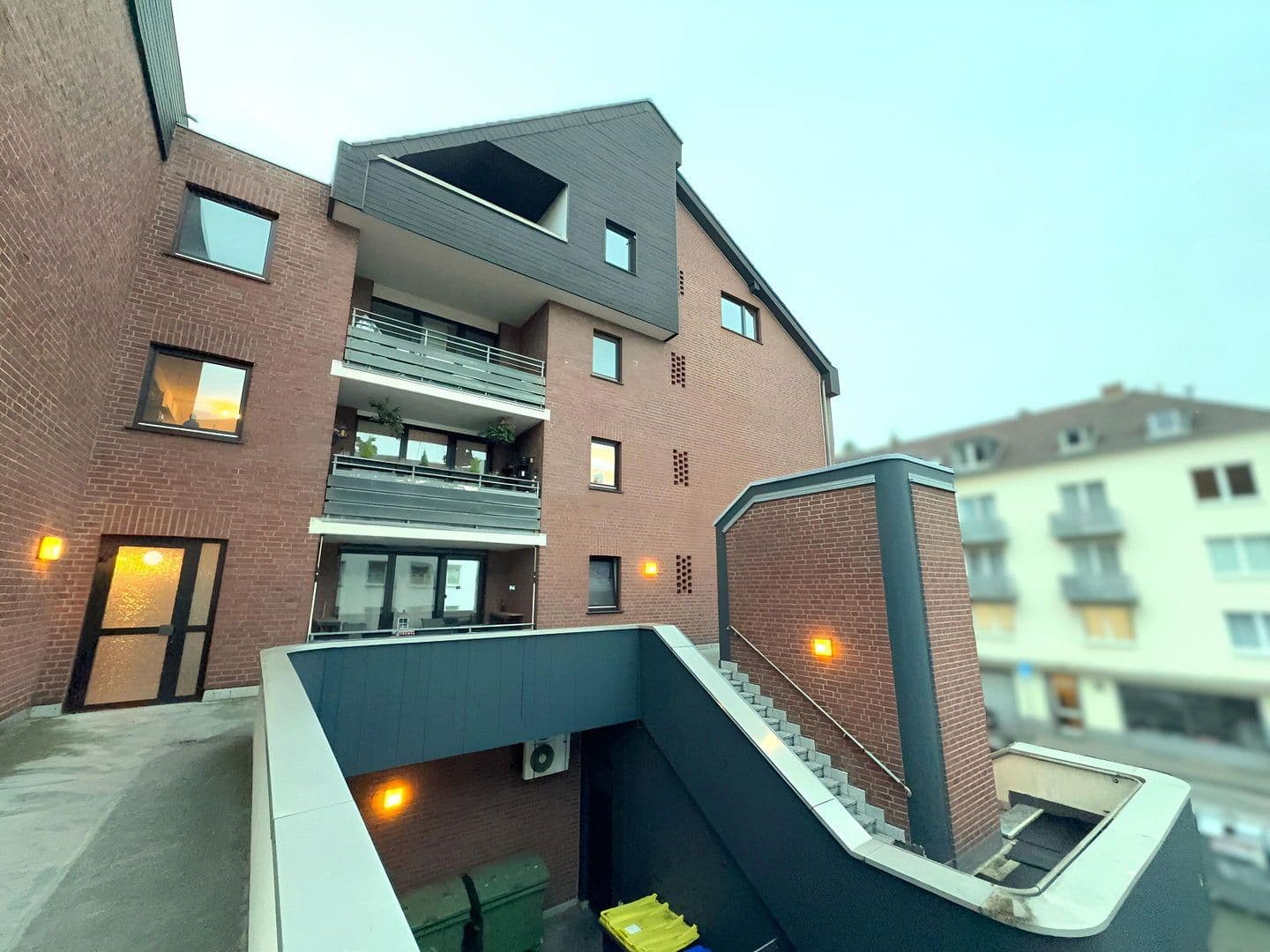 Predaj bytu 3-izbový 101 m², Alte Linner Str. 42, Krefeld, Severné Porýnie - Westfálsko Predaj bytu 3-izbový 101 m², Alte Linner Str. 42, Krefeld, Severné Porýnie - Westfálsko