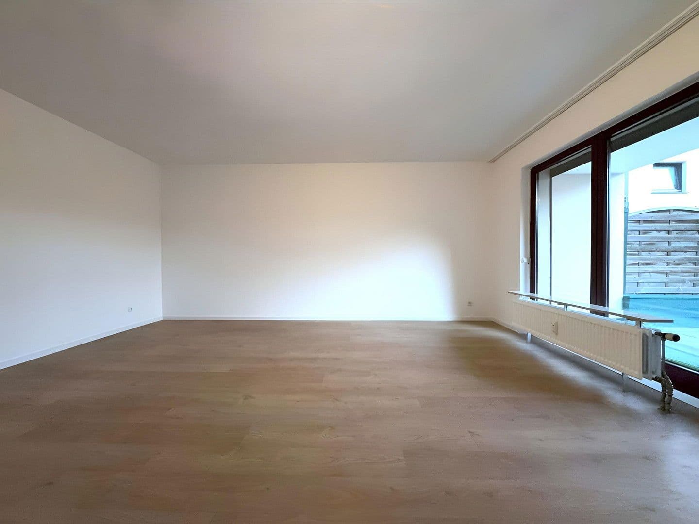 Predaj bytu 3-izbový 101 m², Alte Linner Str. 42, Krefeld, Severné Porýnie - Westfálsko Predaj bytu 3-izbový 101 m², Alte Linner Str. 42, Krefeld, Severné Porýnie - Westfálsko