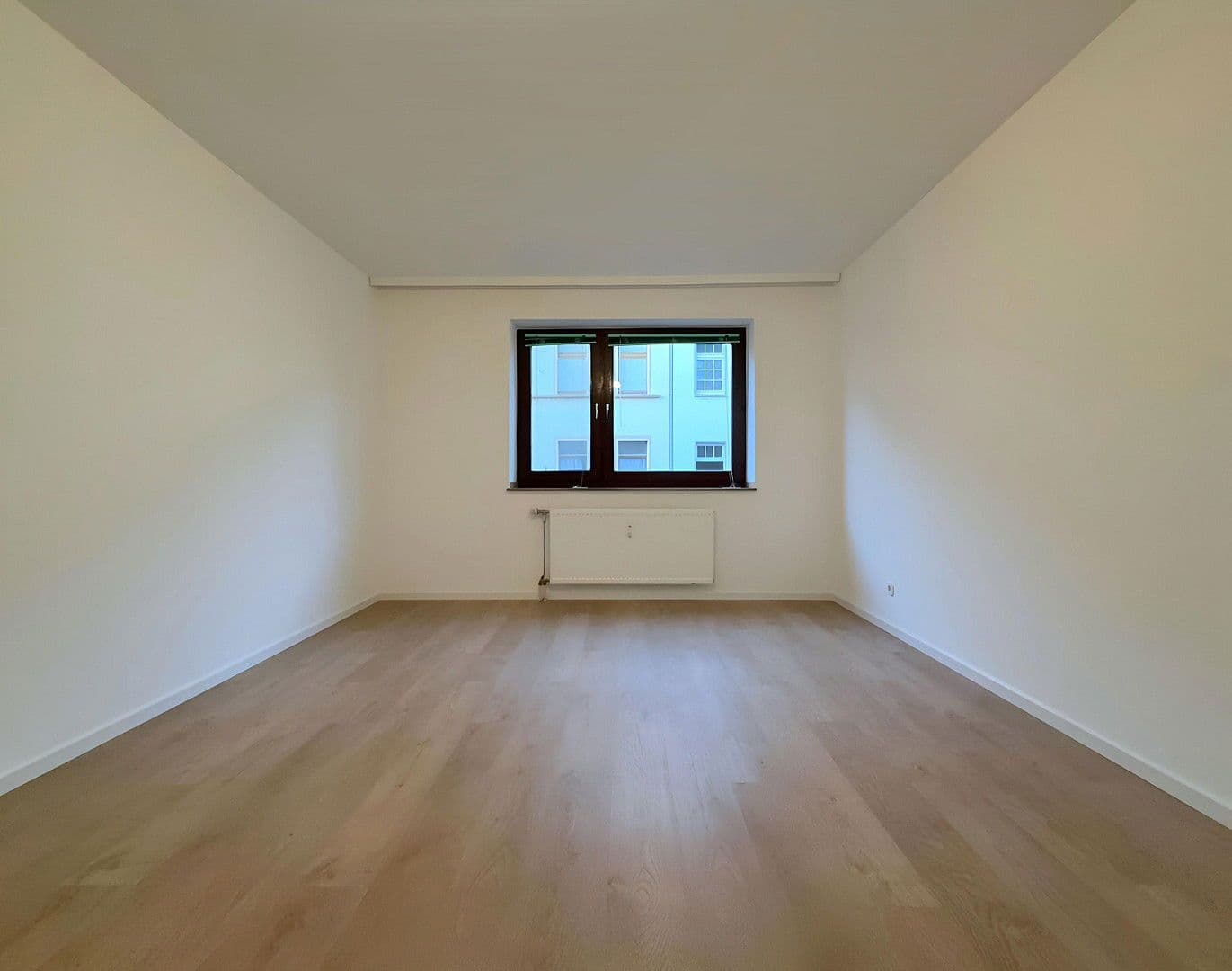 Predaj bytu 3-izbový 101 m², Alte Linner Str. 42, Krefeld, Severné Porýnie - Westfálsko Predaj bytu 3-izbový 101 m², Alte Linner Str. 42, Krefeld, Severné Porýnie - Westfálsko