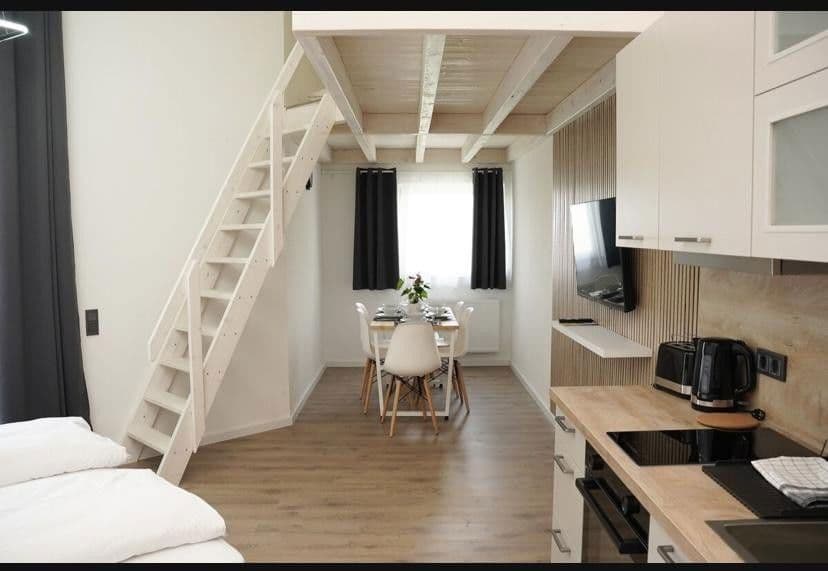 Prenájom bytu 40 m², Weißenhorner Straße 26, Bubesheim, Bavorsko Prenájom bytu 40 m², Weißenhorner Straße 26, Bubesheim, Bavorsko