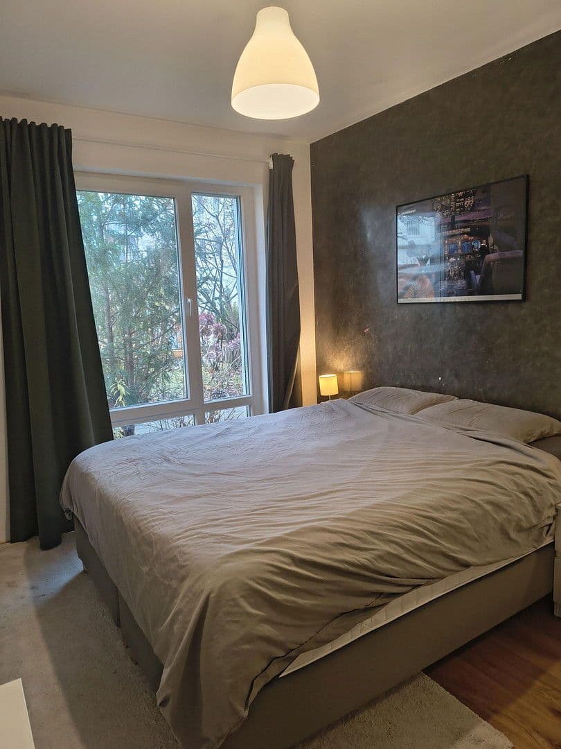 Prenájom bytu 2-izbový 72 m², München, Bavorsko Prenájom bytu 2-izbový 72 m², München, Bavorsko